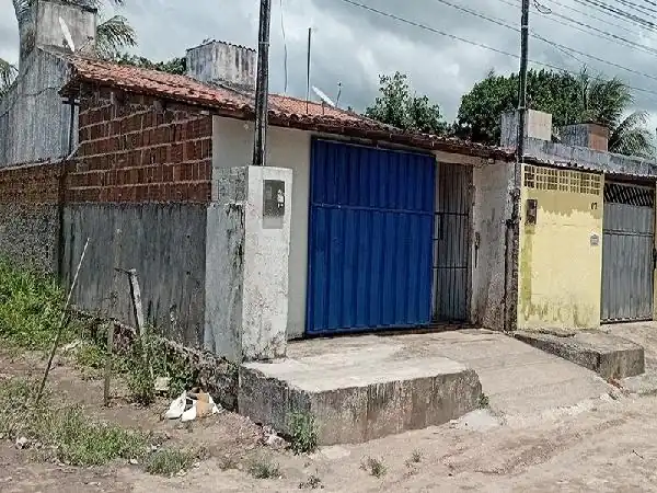 Casa em EYTEL SANTIAGO, SANTA RITA - PB