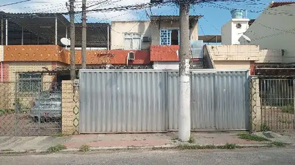 Prédio em VILA ITAMARATI, DUQUE DE CAXIAS - RJ