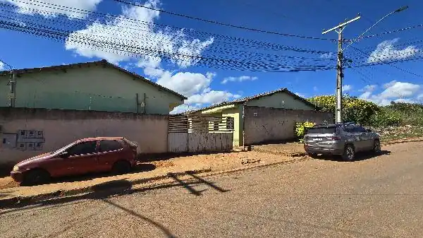 Casa em SETOR AEROPORTO (MUT, PLANALTINA - GO