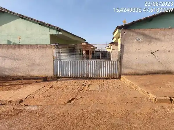 Casa em SETOR AEROPORTO (MUTIRAO), PLANALTINA - GO