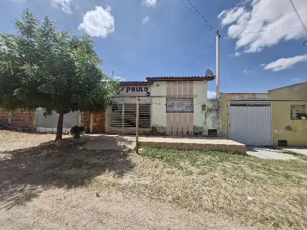 Casa em LEANDRO BEZERRA, CARAUBAS - RN