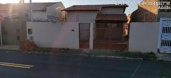 Casa em RESIDENCIAL MARTINEZ, ADOLFO - SP