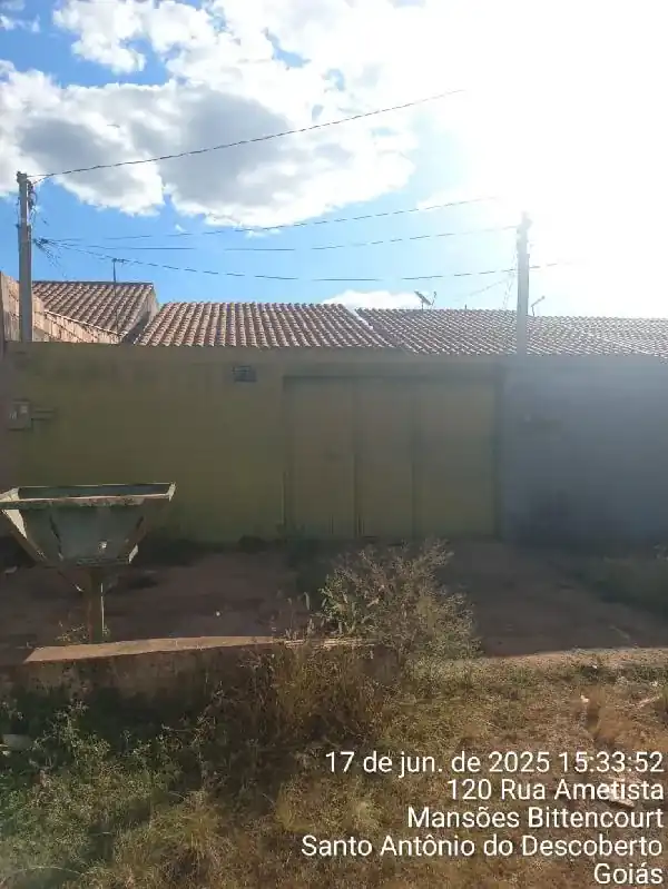 Casa em MANSOES BITTENCOURT, SANTO ANTONIO DO DESCOBERTO - GO
