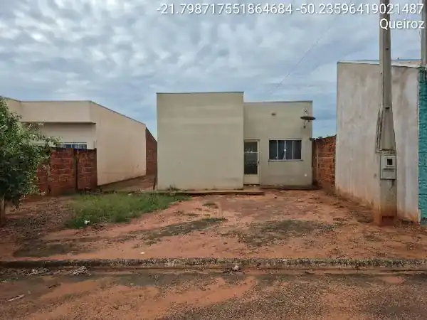 Casa em CAINGANGS, QUEIROZ - SP