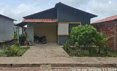 Casa em ALTOS - PI