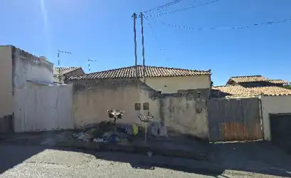 Casa em ESMERALDAS - MG