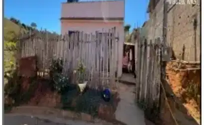 Casa em PIRAUBA - MG
