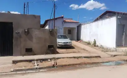 Casa em OEIRAS - PI