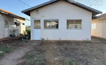 Casa em GUIMARANIA - MG