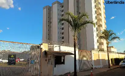 Apartamento em UBERLANDIA - MG
