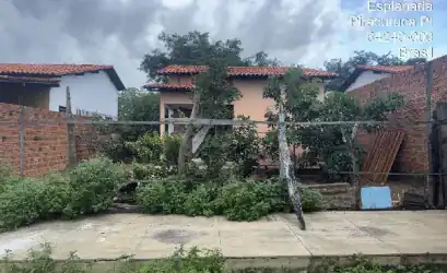 Casa em PIRACURUCA - PI