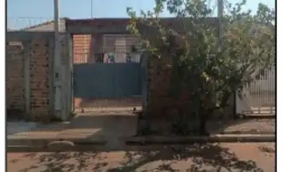 Casa em BIRIGUI - SP