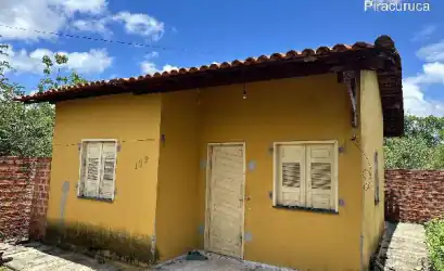 Casa em PIRACURUCA - PI