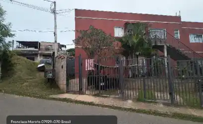 Casa em FRANCISCO MORATO - SP