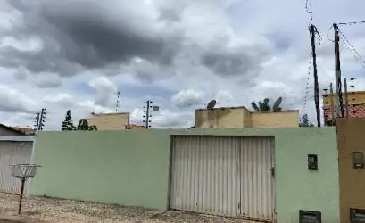 Casa em CASTELO DO PIAUI - PI