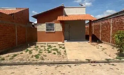 Casa em ALTOS - PI