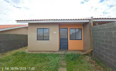 Casa em PONTA GROSSA - PR