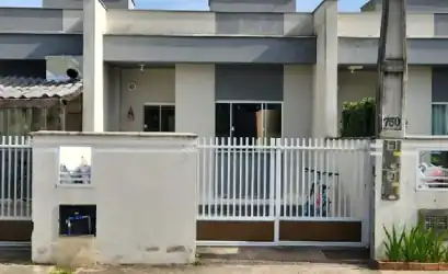 Casa em GUARAMIRIM - SC