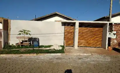 Casa em PRADO FERREIRA - PR