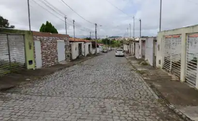 Casa em SERRINHA - BA