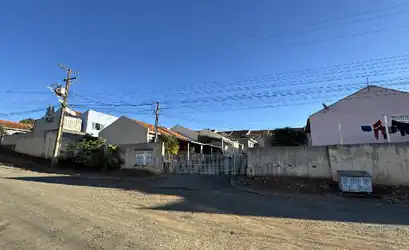 Casa em PONTA GROSSA - PR