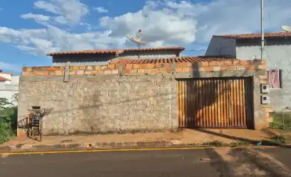 Casa em PRATA - MG