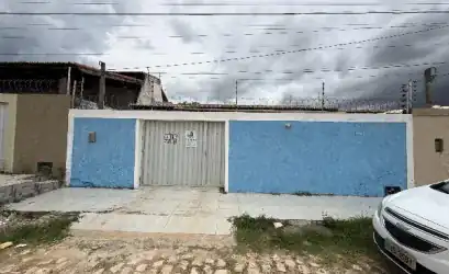 Casa em MOSSORO - RN