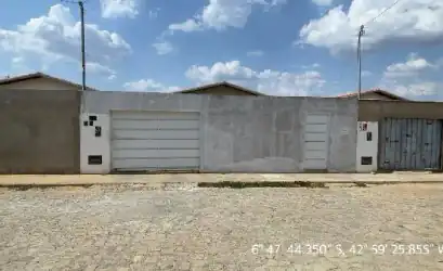 Casa em FLORIANO - PI