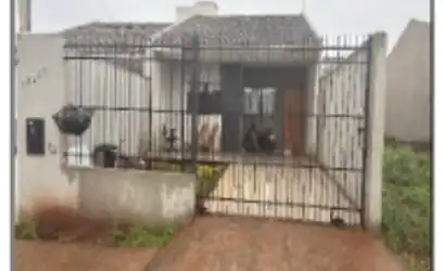 Casa em FLORESTA - PR