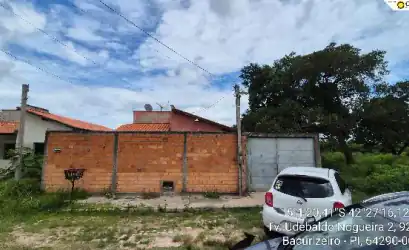 Casa em ALTOS - PI