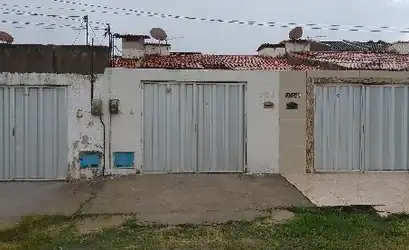 Casa em FORTALEZA - CE