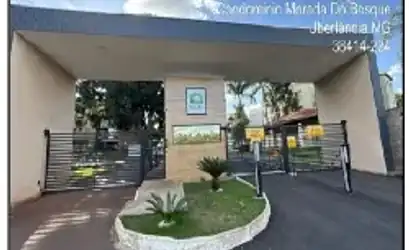 Apartamento em UBERLANDIA - MG
