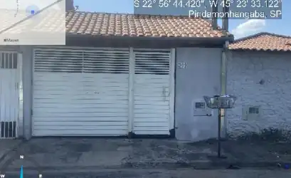 Casa em PINDAMONHANGABA - SP