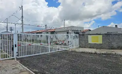 Casa em CAMACARI - BA