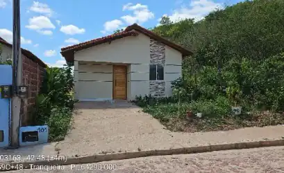 Casa em ALTOS - PI