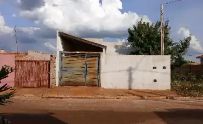 Casa em PITANGUEIRAS - SP