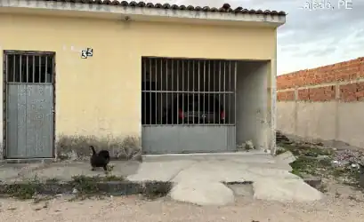 Casa em LAJEDO - PE