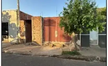 Casa em BIRIGUI - SP