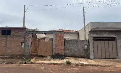 Casa em ALTINOPOLIS - SP