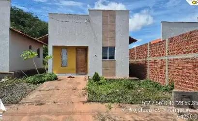 Casa em ALTOS - PI