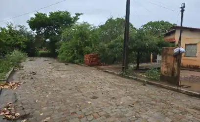 Casa em ALTOS - PI