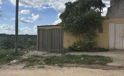 Casa em ESMERALDAS - MG
