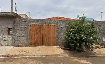 Casa em GUARA - SP