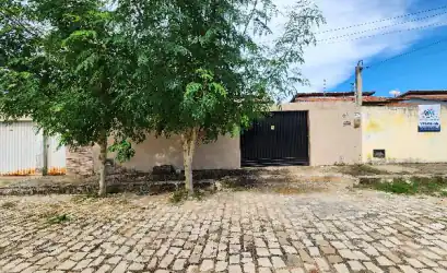 Casa em MOSSORO - RN