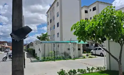 Apartamento em MARACANAU - CE