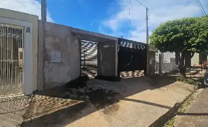 Casa em LOANDA - PR