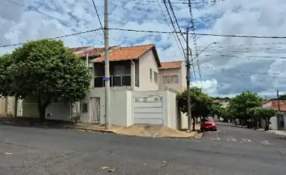 Casa em LINS - SP