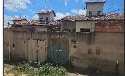 Casa em ESMERALDAS - MG