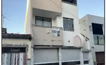 Casa em JEQUIE - BA