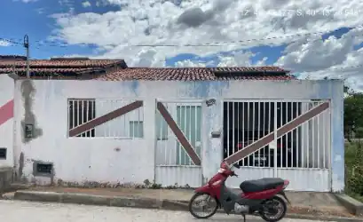 Casa em IACU - BA